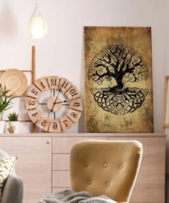 intérieur de maison avec un tableau arbre de vie yggdrasil