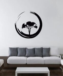 sticker arbre de vie noir avec un cercle autour effet pinceau dans un salon