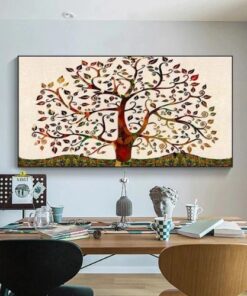 tableau arbre de vie fond beige style klimt dans un bureau de travail